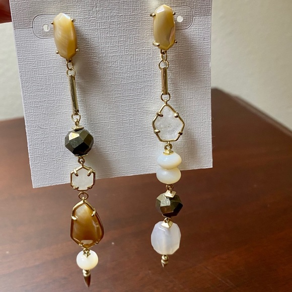 Kendra Scott Cosette Asymmetrical Earrings Ivory - Picture 4 of 7